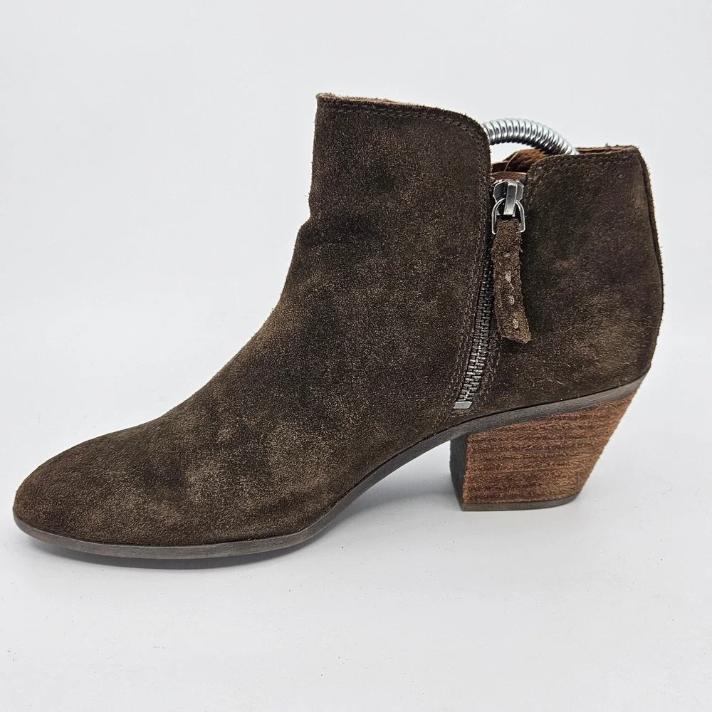FRYE & CO Rustic Minimalist Suede Ankle Boots Block Heel Side Zip Sz 8.5M Brown‎